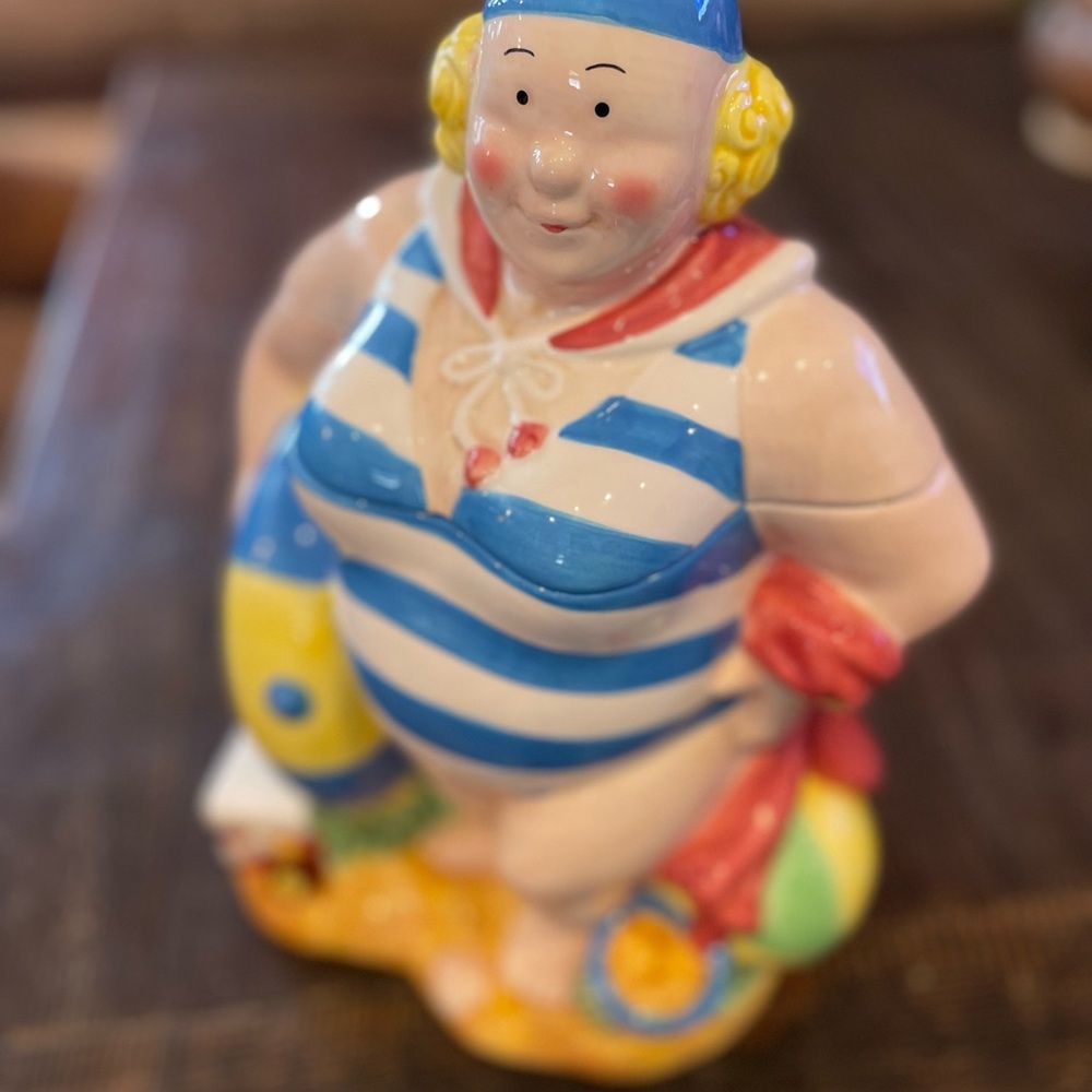 Vintage Boston Warehouse Bathing Beauty Beachgoer Cookie Jar